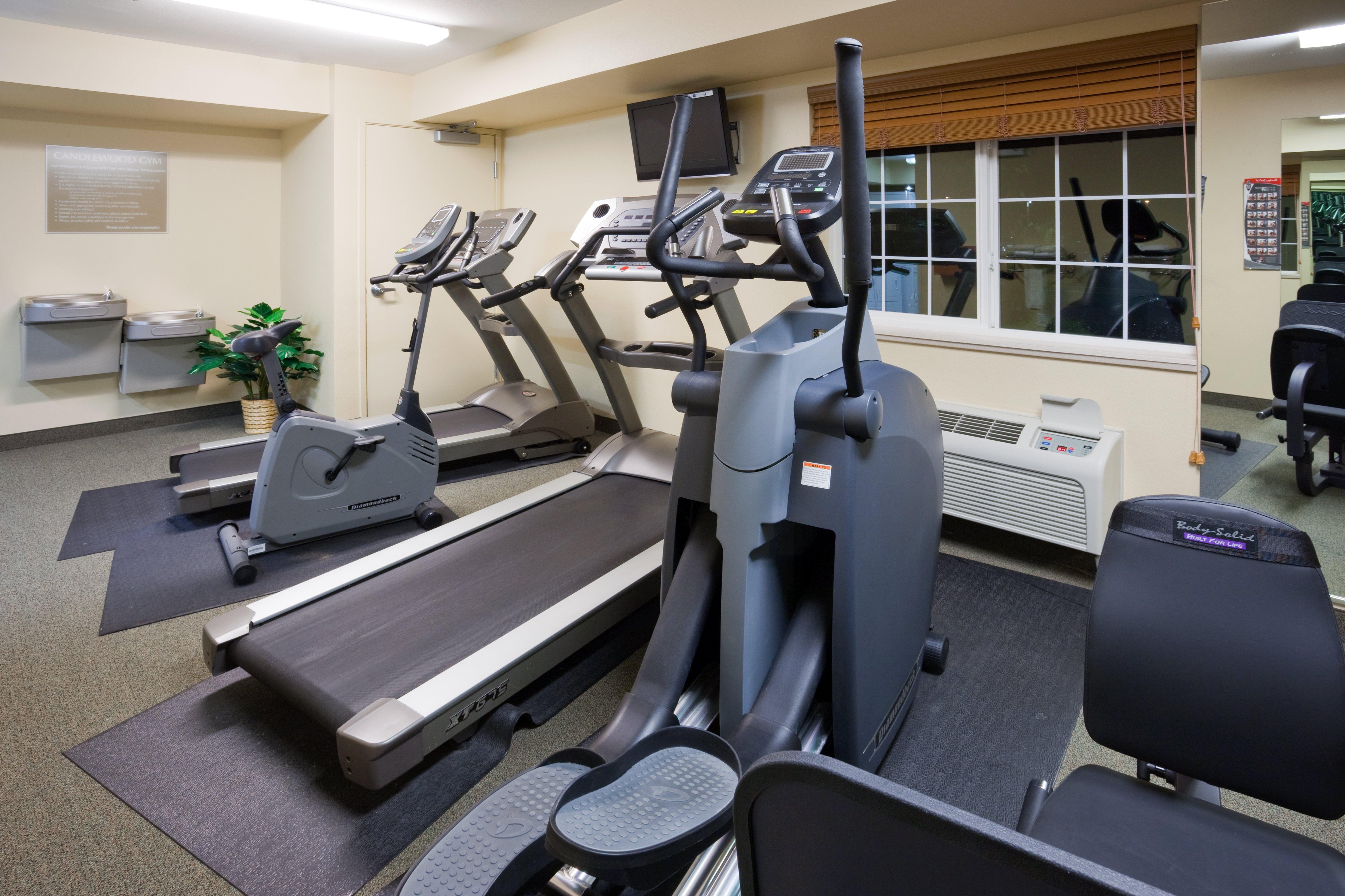 Candlewood Suites Milwaukee Brown Deer, An Ihg Hotel Εξωτερικό φωτογραφία
