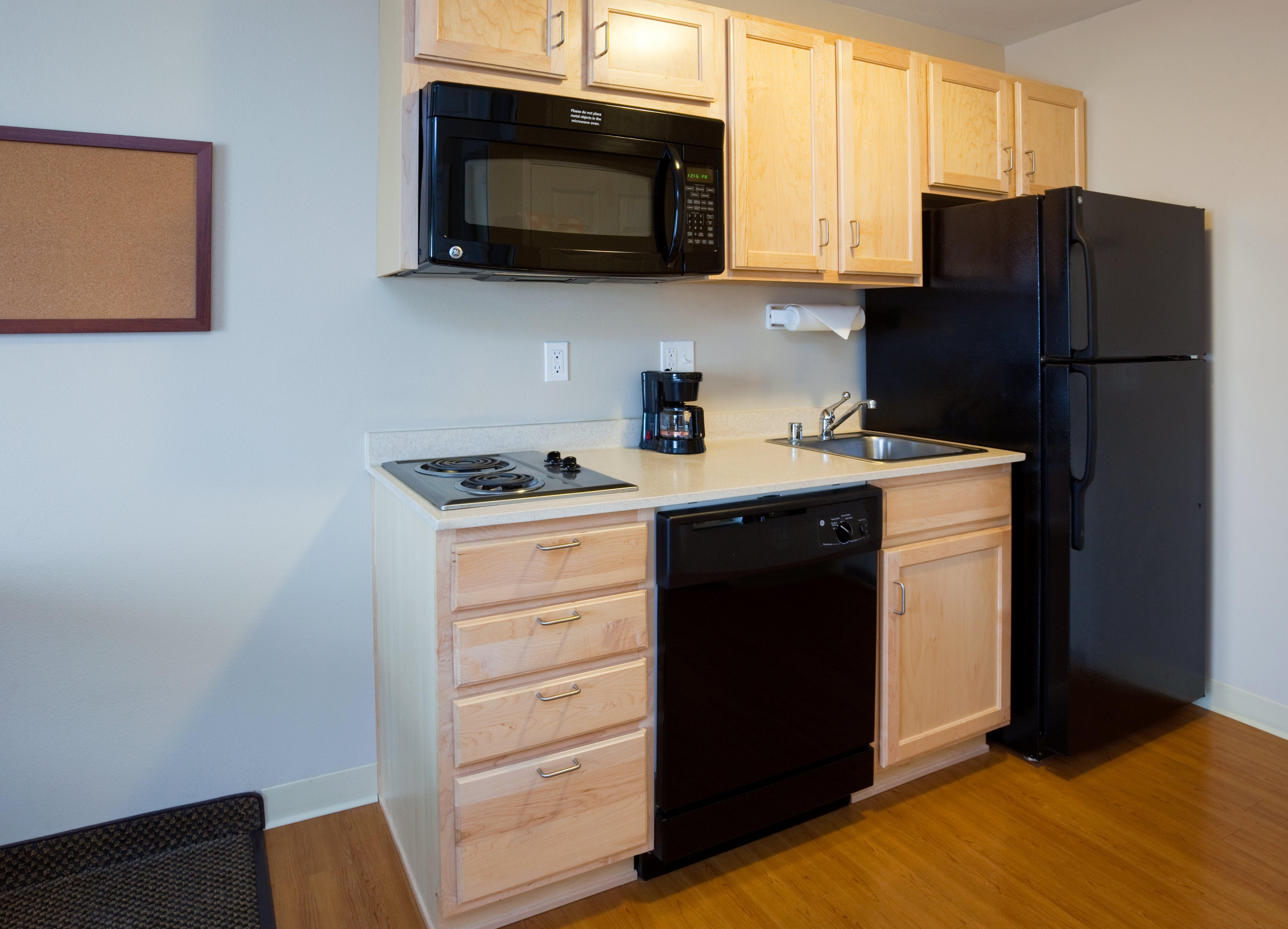 Candlewood Suites Milwaukee Brown Deer, An Ihg Hotel Εξωτερικό φωτογραφία