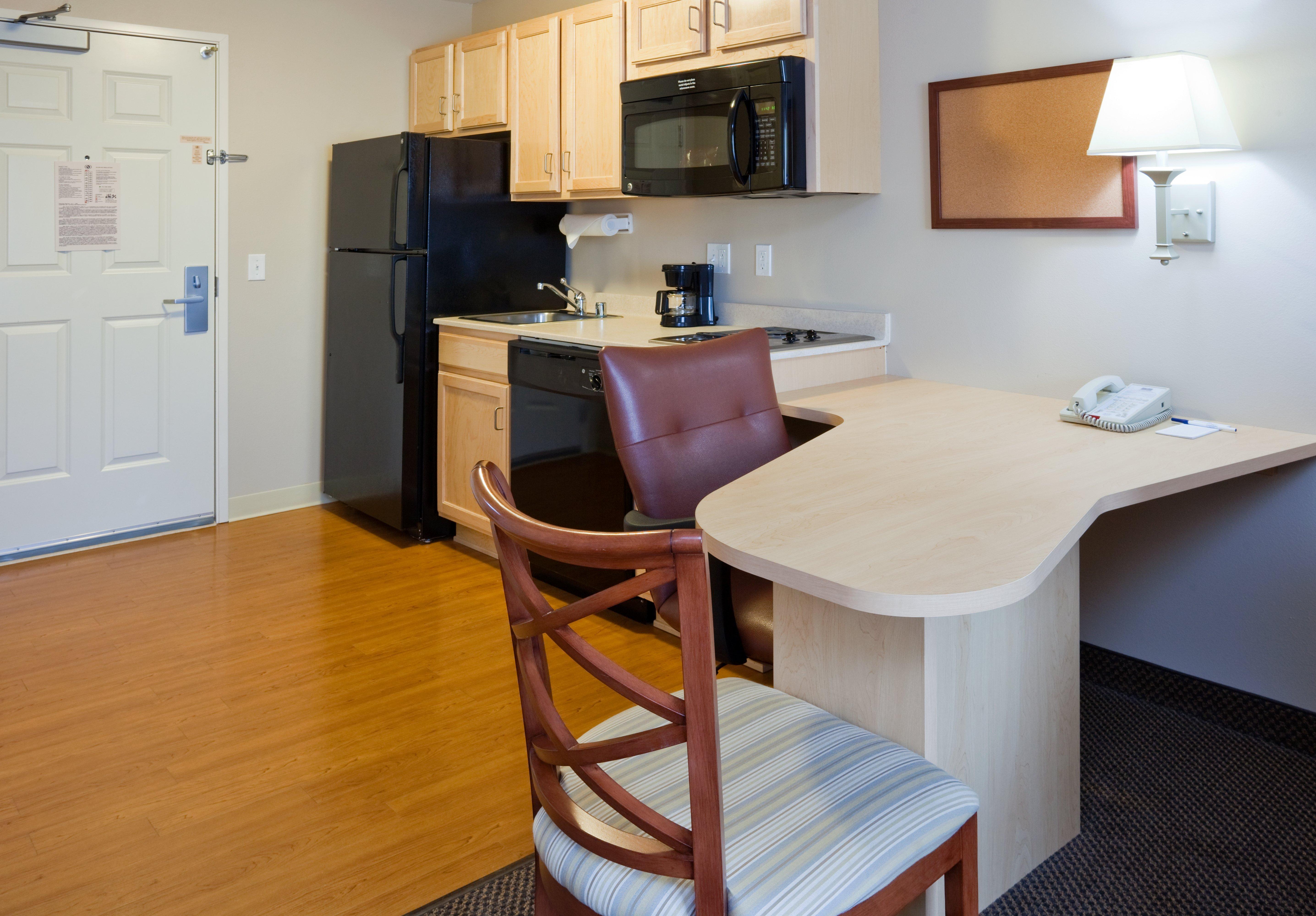 Candlewood Suites Milwaukee Brown Deer, An Ihg Hotel Εξωτερικό φωτογραφία